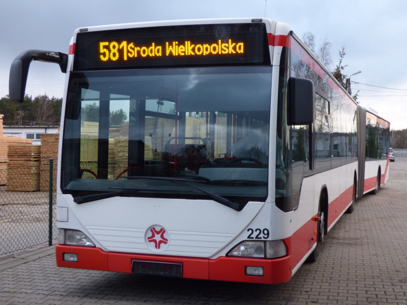 Mercedes O530G z płytami U24S